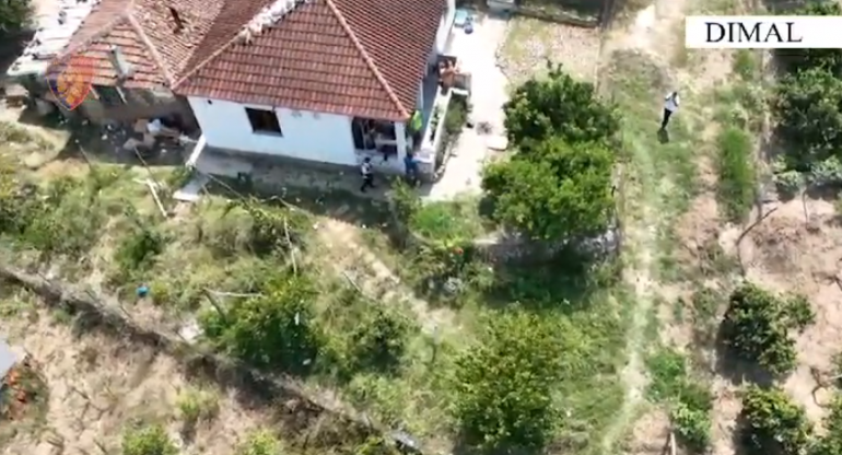 VIDEO/ Shtëpi bari në Dimal, policia arreston dy vëllezër nga Fieri dhe pronarin e banesës (Emrat)