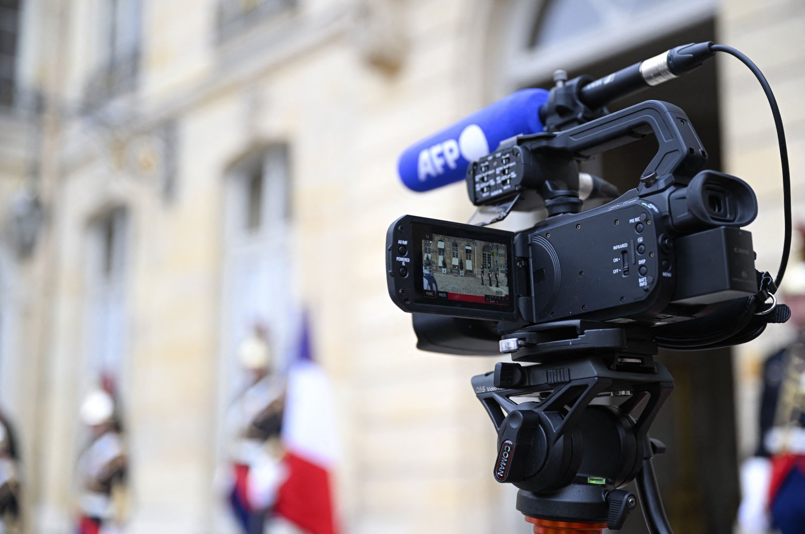 Agjencia franceze e lajmeve nën presionin e qeverisë për të bërë mbulim pro-izraelit